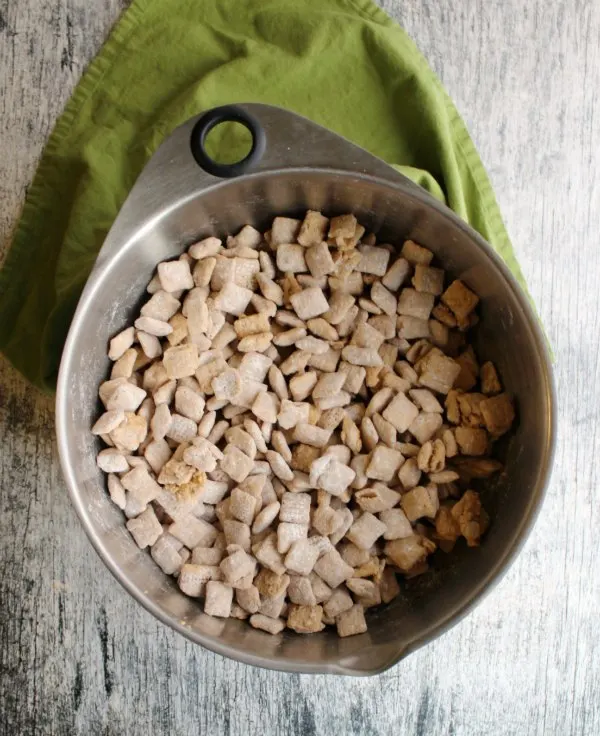 big bowl of white chocolate puppy chow.
