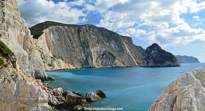 picture of cliffs on Greek island