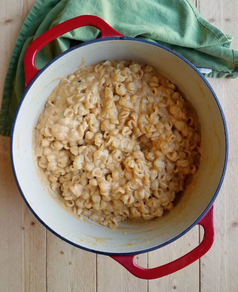 pot of creamy and slightly spicy pumpkin mac and cheese.