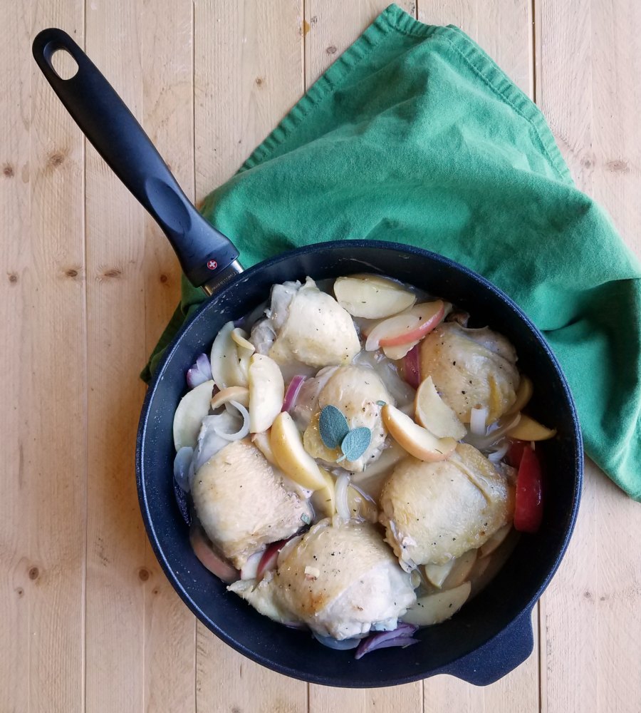 swiss diamond skillet with chicken and apples.