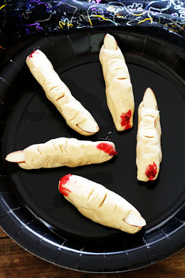 witches fingers cookies