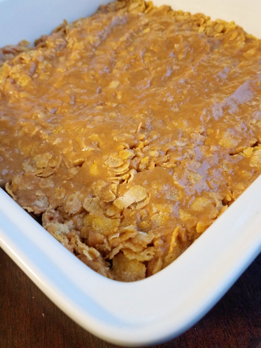 peanut butter corn flake mixture pressed into pan.