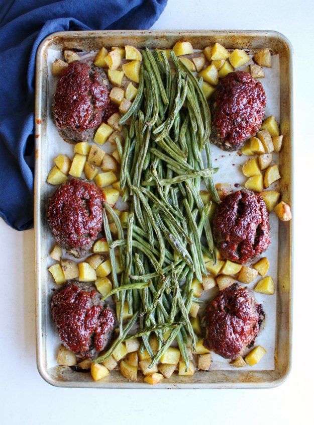 mini meatloaves, potatoes and roasted green beans fresh from the oven