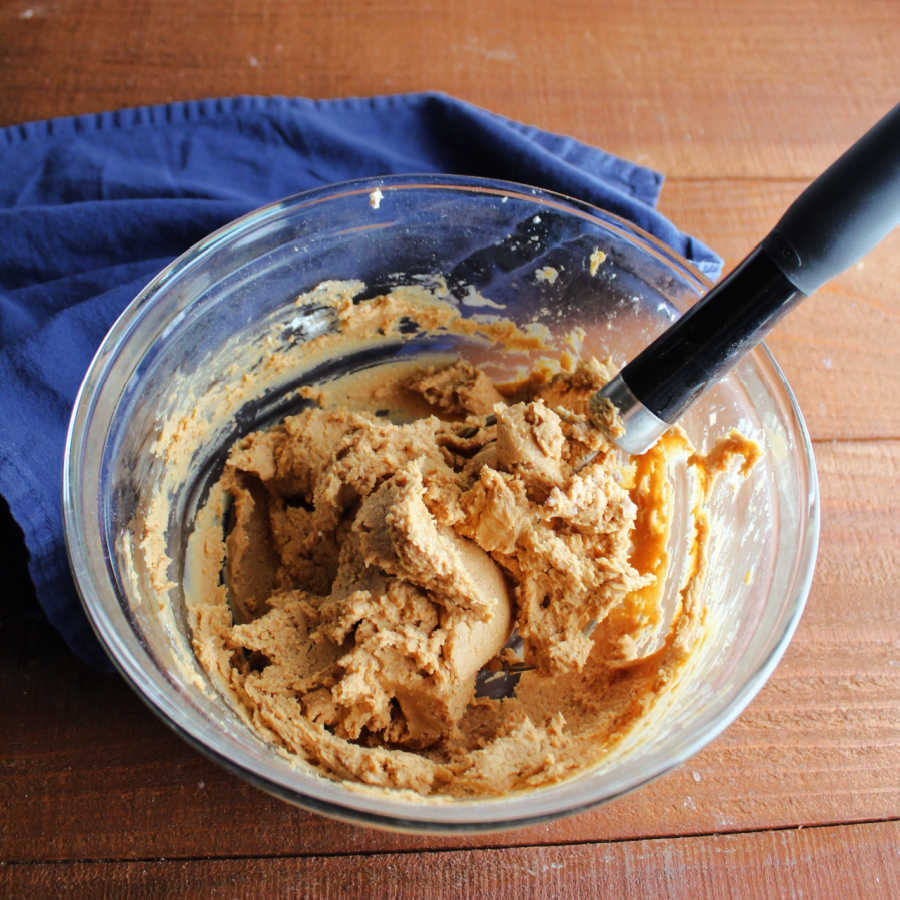 Bowl of peanut butter filling ready to use.