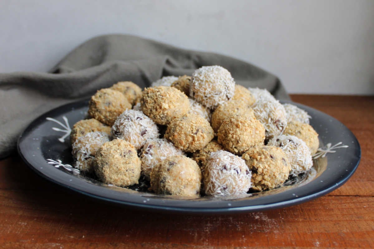 Large plate filled with small moose farts cookie balls with mini chocolate chips, graham crackers and coconut in a creamy base. 