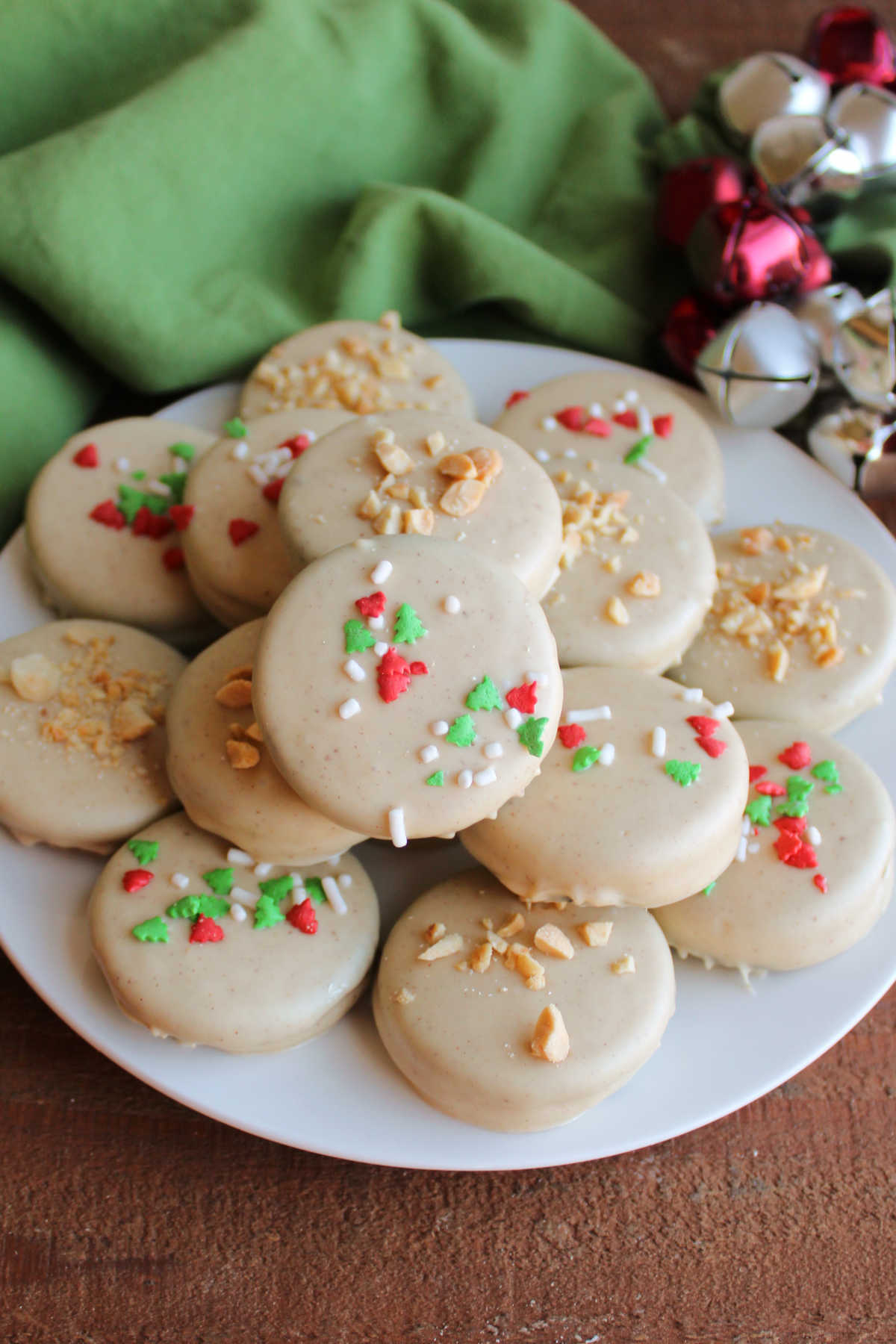 Plate of peanut butter dipped Oreos, ready to be served. 